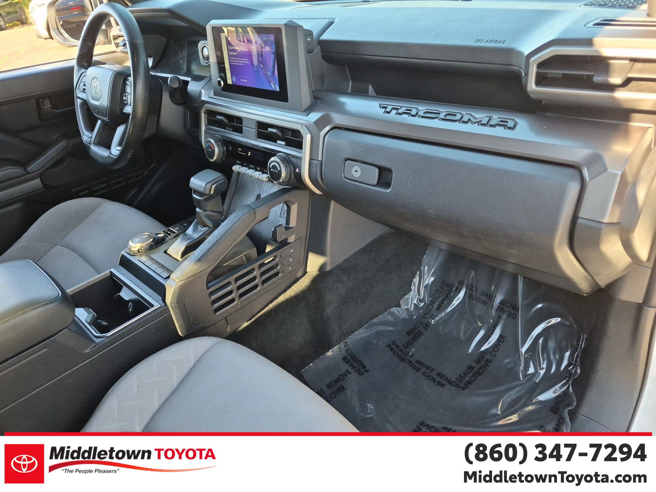 Used 2025 Toyota Tacoma SR5 AWD/4WD image 36