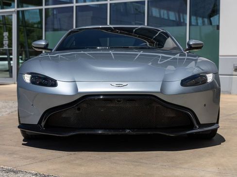 Used 2019 Aston Martin V8 Vantage Coupe RWD image 4