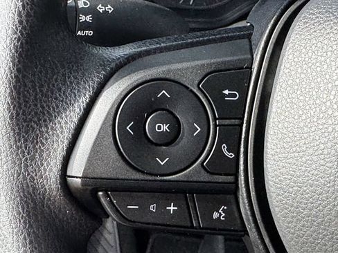 Used 2025 Toyota Corolla LE FWD image 22