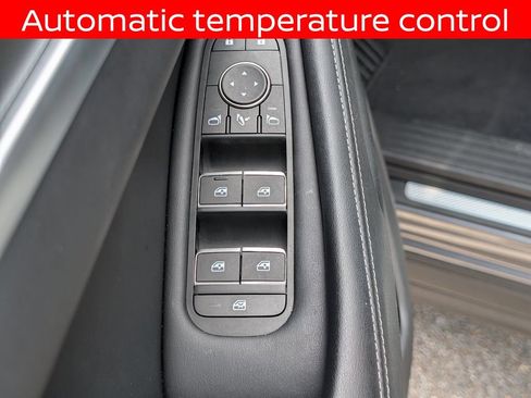 Used 2025 INFINITI QX60 Luxe w/ Vision Package FWD image 16