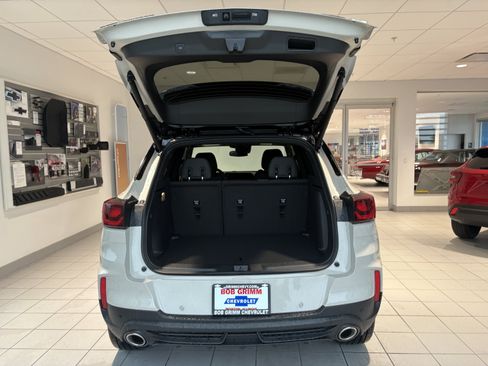 New 2026 Chevrolet TrailBlazer RS w/ Convenience Package AWD/4WD image 9