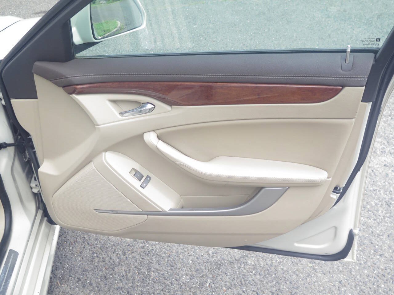 Used 2011 Cadillac CTS Luxury AWD/4WD image 33