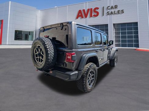 Used 2025 Jeep Wrangler Unlimited Rubicon w/ Convenience Group image 6