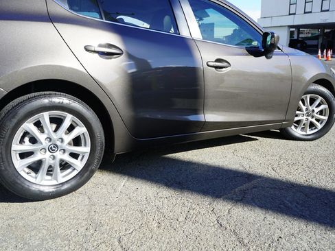 Used 2014 MAZDA MAZDA3 i Grand Touring FWD image 7