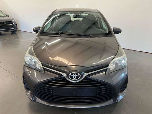 Used 2016 Toyota Yaris L image 4