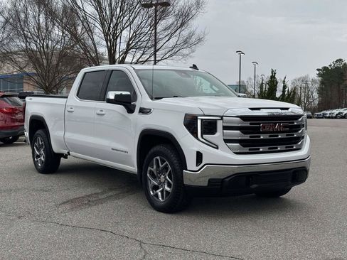 Used 2023 GMC Sierra 1500 SLE w/ X31 Off-Road Package image 2