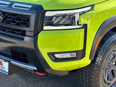 Used 2026 Nissan Frontier PRO-4X w/ Pro Premium Package image 10