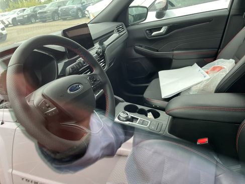 Used 2023 Ford Escape ST-Line image 29