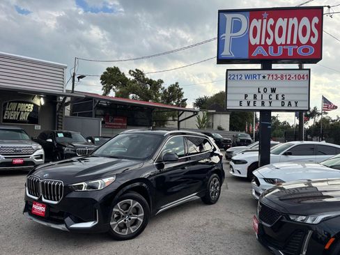 Used 2025 BMW X1 xDrive28i AWD/4WD image 1
