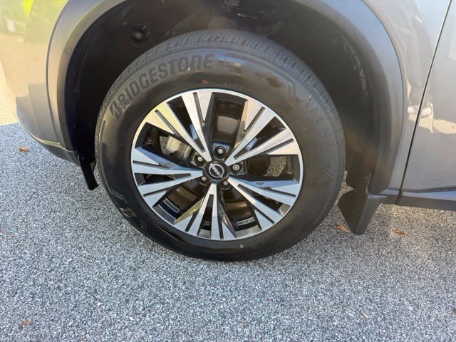 Certified 2023 Nissan Rogue SV w/ SV Premium B Package AWD/4WD image 11