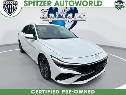 Used 2025 Hyundai Elantra Limited