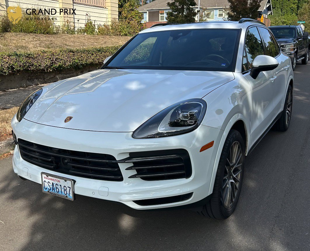 Used 2023 Porsche Cayenne Platinum Edition AWD/4WD image 1