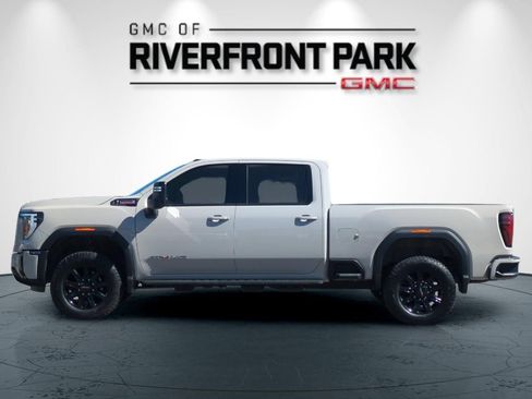 Used 2026 GMC Sierra 2500 AT4 w/ AT4 Premium Plus Package AWD/4WD image 6