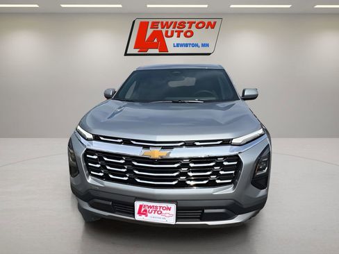 New 2026 Chevrolet Equinox LT image 3