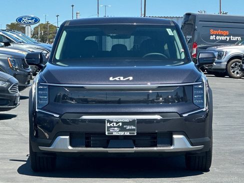 New 2026 Kia EV9 Light RWD image 9