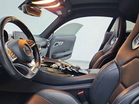 Used 2017 Mercedes-Benz AMG GT Coupe image 39
