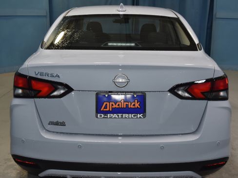 New 2025 Nissan Versa SV w/ Trunk Package image 21