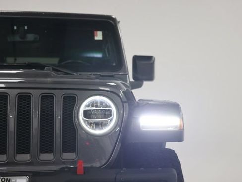 Used 2022 Jeep Wrangler Unlimited Rubicon w/ Steel Bumper Group AWD/4WD image 3