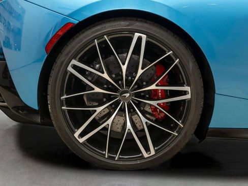 Used 2023 McLaren GT RWD image 32