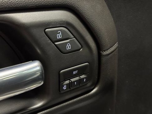 Used 2021 Chevrolet Silverado 1500 High Country w/ Technology Package AWD/4WD image 14