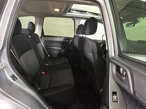 Used 2017 Subaru Forester 2.5i Premium AWD/4WD image 34