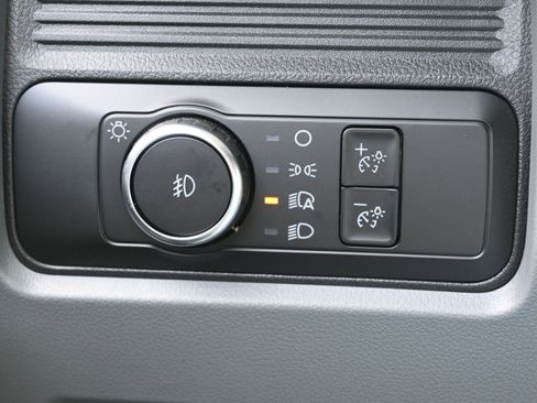 New 2026 Ford F550 4x4 Crew Cab image 32