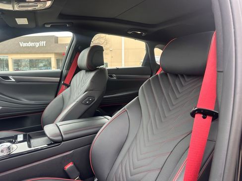 Used 2025 Genesis G80 3.5T Sport image 19