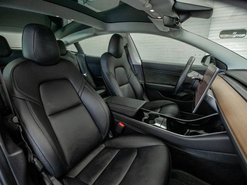 Used 2019 Tesla Model 3 Standard Range Plus image 21