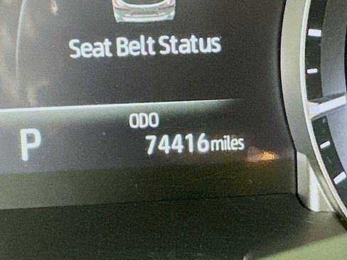 Used 2023 Toyota Highlander XLE image 36