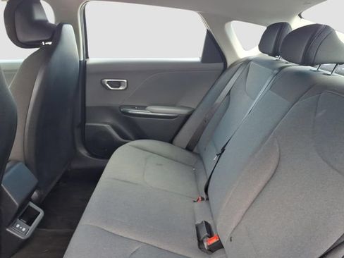 Used 2025 Kia K4 FWD image 9