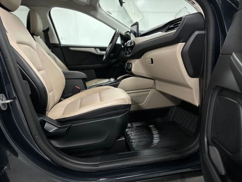 Certified 2022 Ford Escape SEL image 22