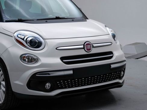 Used 2020 FIAT 500L Lounge image 12
