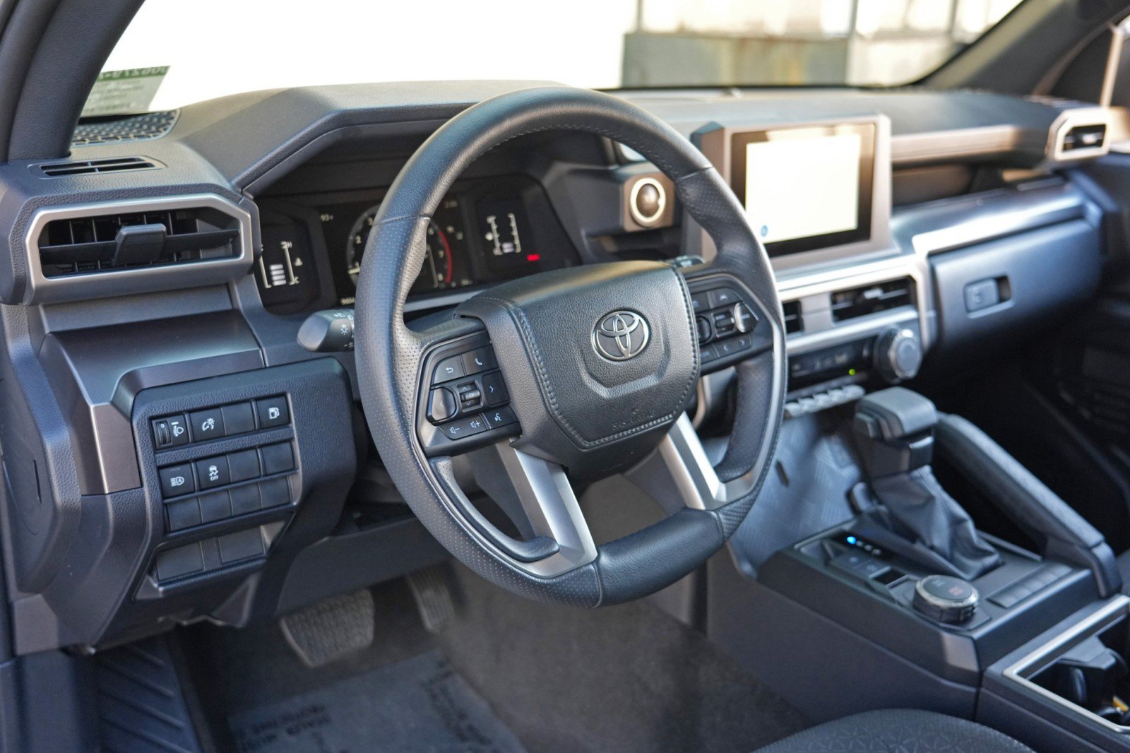 Used 2025 Toyota 4Runner SR5 RWD image 12