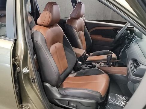 Used 2025 Subaru Forester Touring w/ Popular Package - Touring AWD/4WD image 25