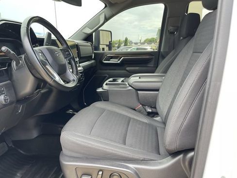 Used 2024 Chevrolet Silverado 2500 LT w/ Z71 Sport Edition AWD/4WD image 11