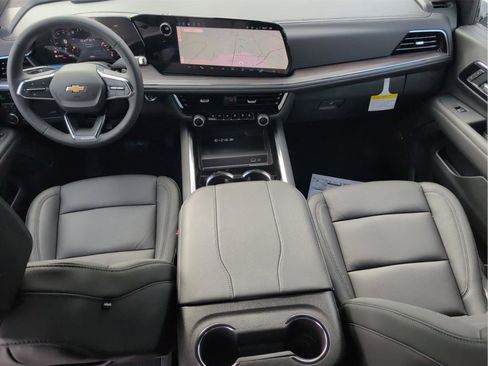 New 2026 Chevrolet Suburban LT w/ Comfort Package image 13