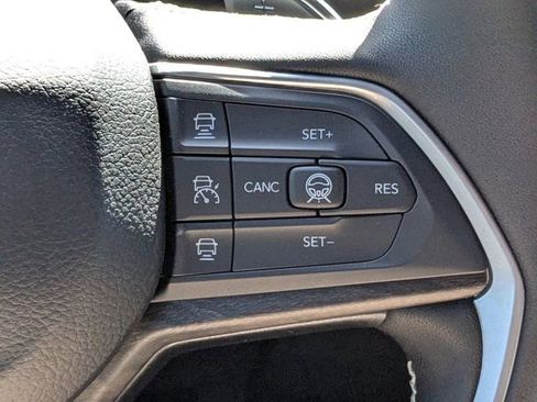 New 2026 Jeep Grand Cherokee Altitude AWD/4WD image 26