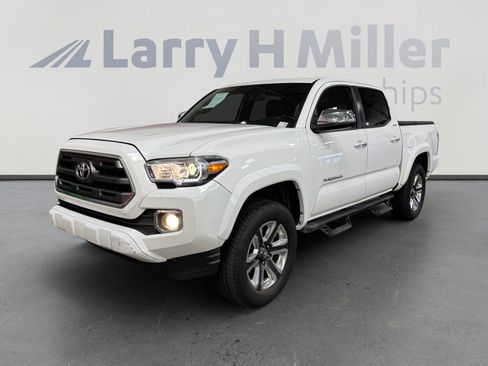 Used 2017 Toyota Tacoma Limited w/ Tow Package AWD/4WD image 1