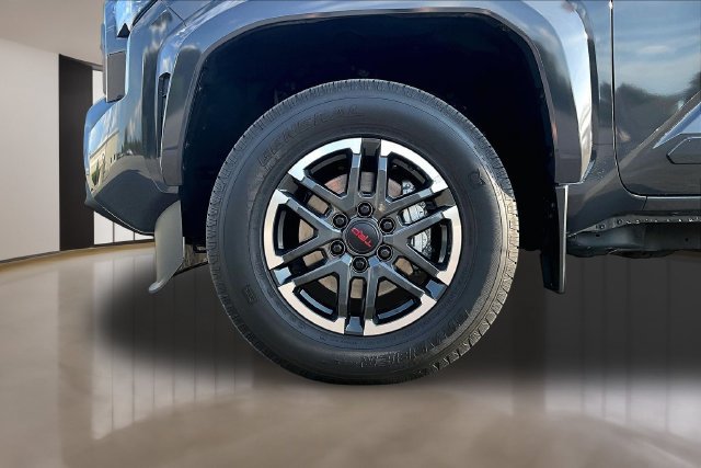 Used 2024 Toyota Tacoma TRD Sport w/ TRD Sport Upgrade Package AWD/4WD image 29
