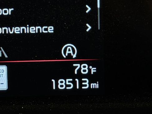 Used 2025 Kia Soul LX w/ LX Technology Package FWD image 16