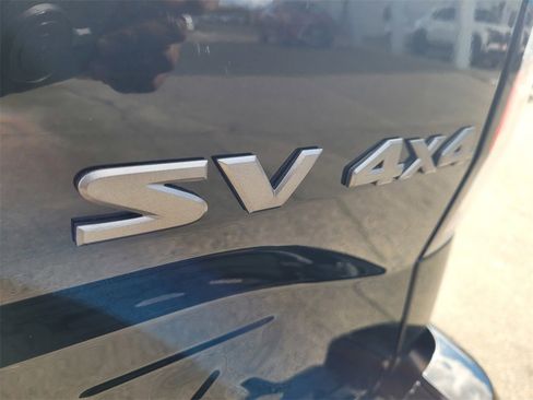 Used 2023 Nissan Frontier SV image 28