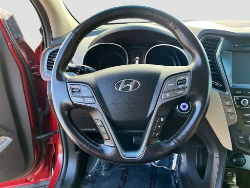 Used 2018 Hyundai Santa Fe Limited image 11