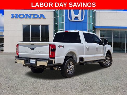 Used 2024 Ford F250 Lariat AWD/4WD image 3