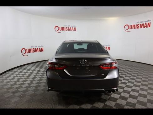 Used 2021 Toyota Camry SE image 7