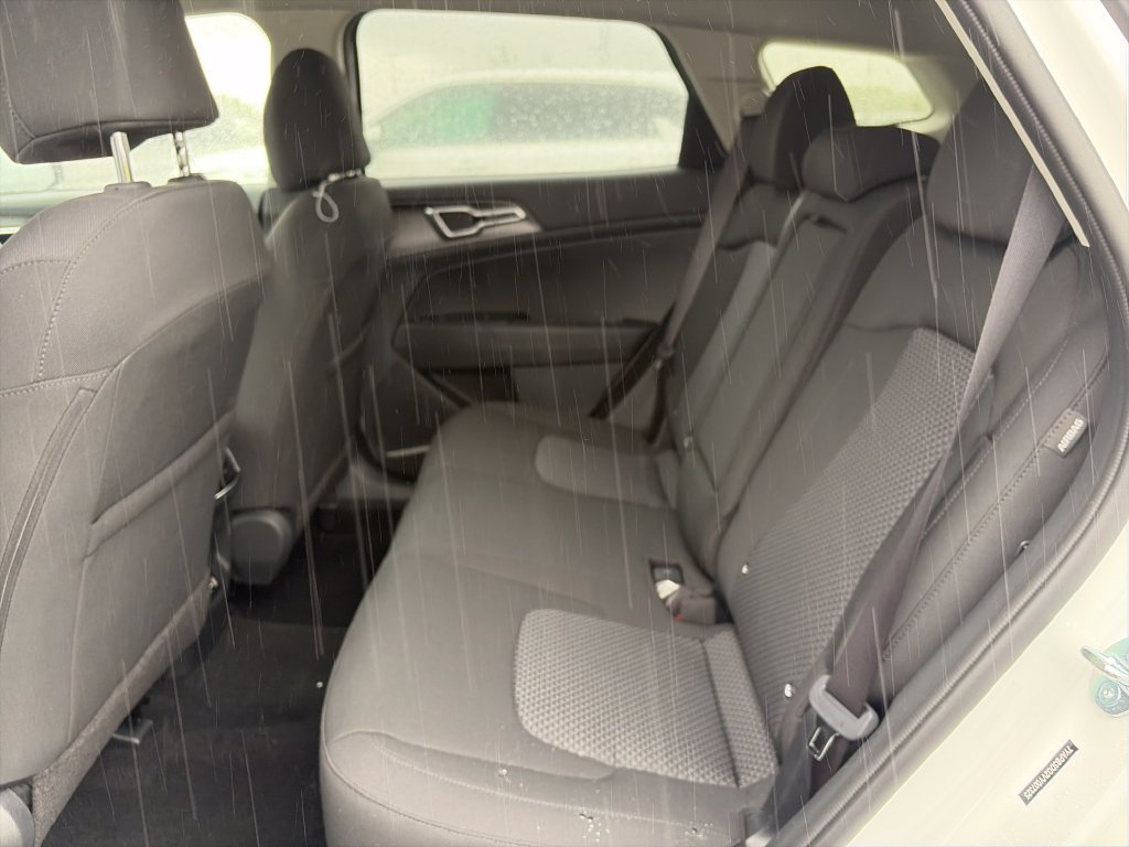 New 2027 Kia Sportage LX FWD image 21
