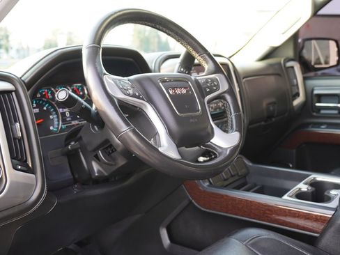 Used 2018 GMC Sierra 1500 SLT image 29