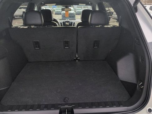 Used 2023 Chevrolet Equinox Premier image 26
