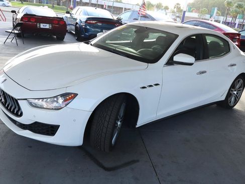 Used 2019 Maserati Ghibli S Q4 AWD/4WD image 9