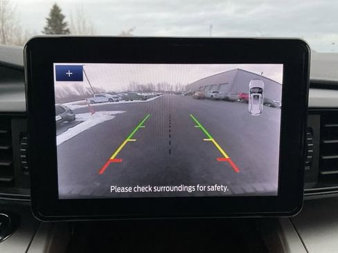 Certified 2021 Ford Explorer XLT image 17