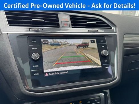 Certified 2023 Volkswagen Tiguan SEL R-Line image 11